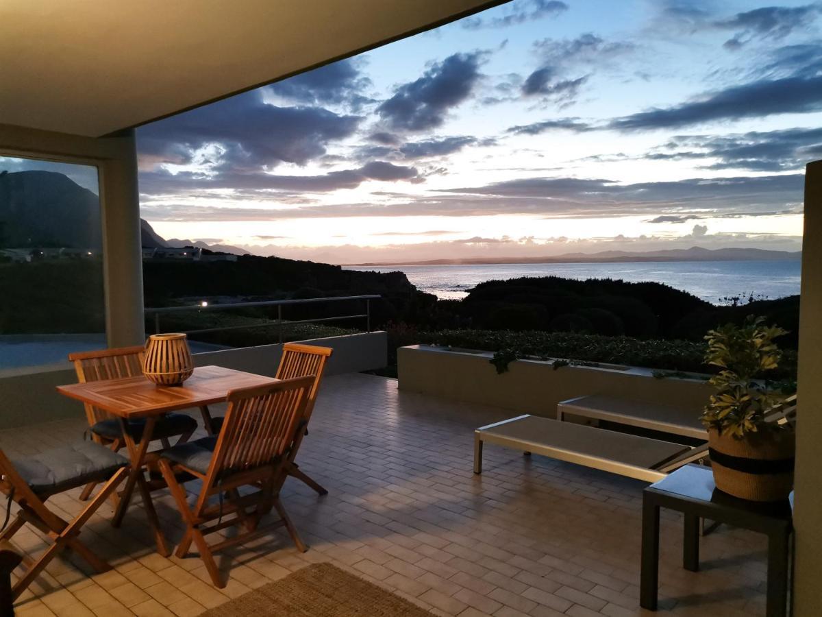 Bayview 104 Apartment Hermanus Exterior photo
